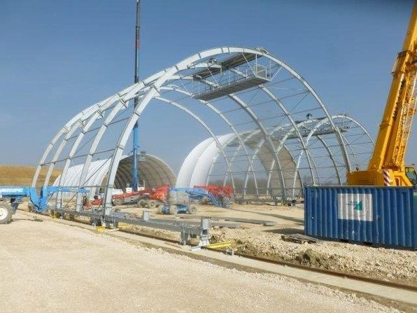 Montagem de uma estrutura metálica pela ROMA2S
